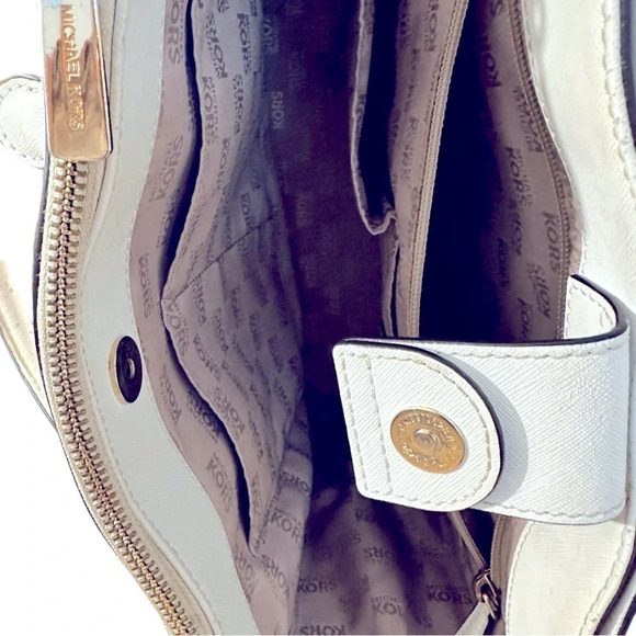 Michael Kors White Kellen Ladies Large Leather Satchel Handbag Purse. - Picture 8 of 12